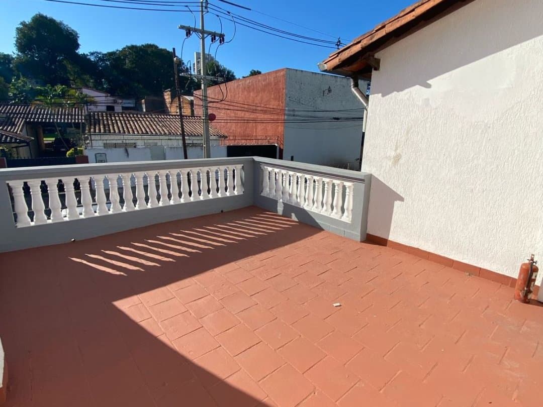 ALQUILO CASA DE 3 DORMITORIOS EN BARRIO ROBERTO L. PETIT – 2