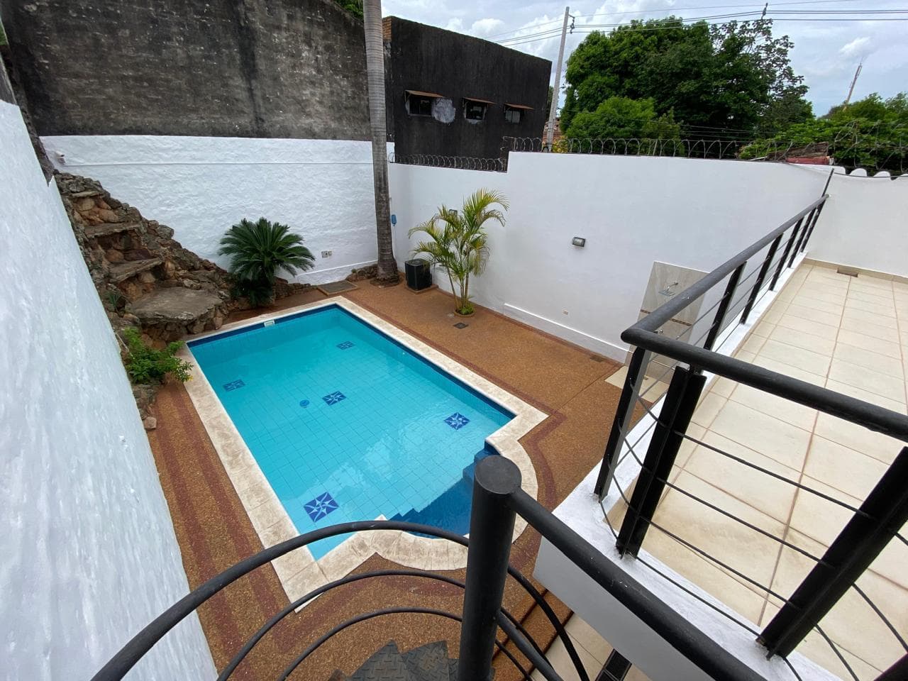 Alquilo Casa Moderna- Asuncion Barrio Pinoza – 2