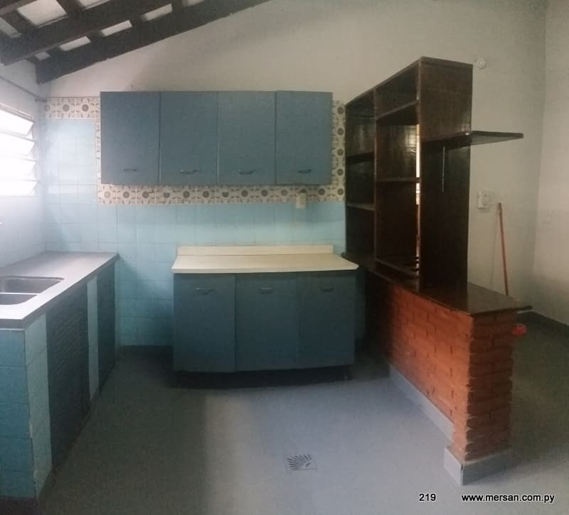 Casa 3 Dorm. + área Servicio / Sajonia, Zona Comisaría 2° (cod. 219) – 3