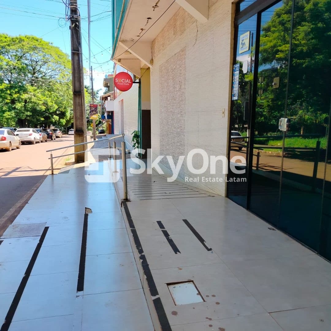 ALQUILO SALÓN COMERCIAL EN EL KM4 DE CIUDAD DEL ESTE