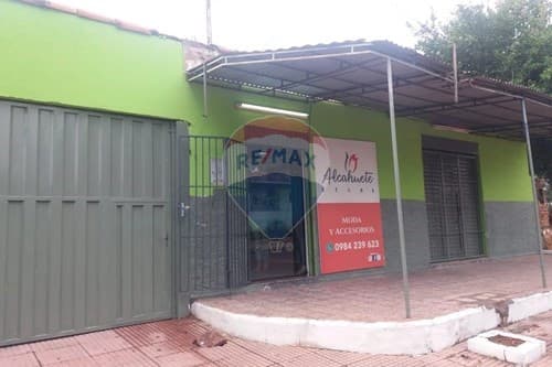 En venta casa de 4 habitaciones con Salon comecial – 3