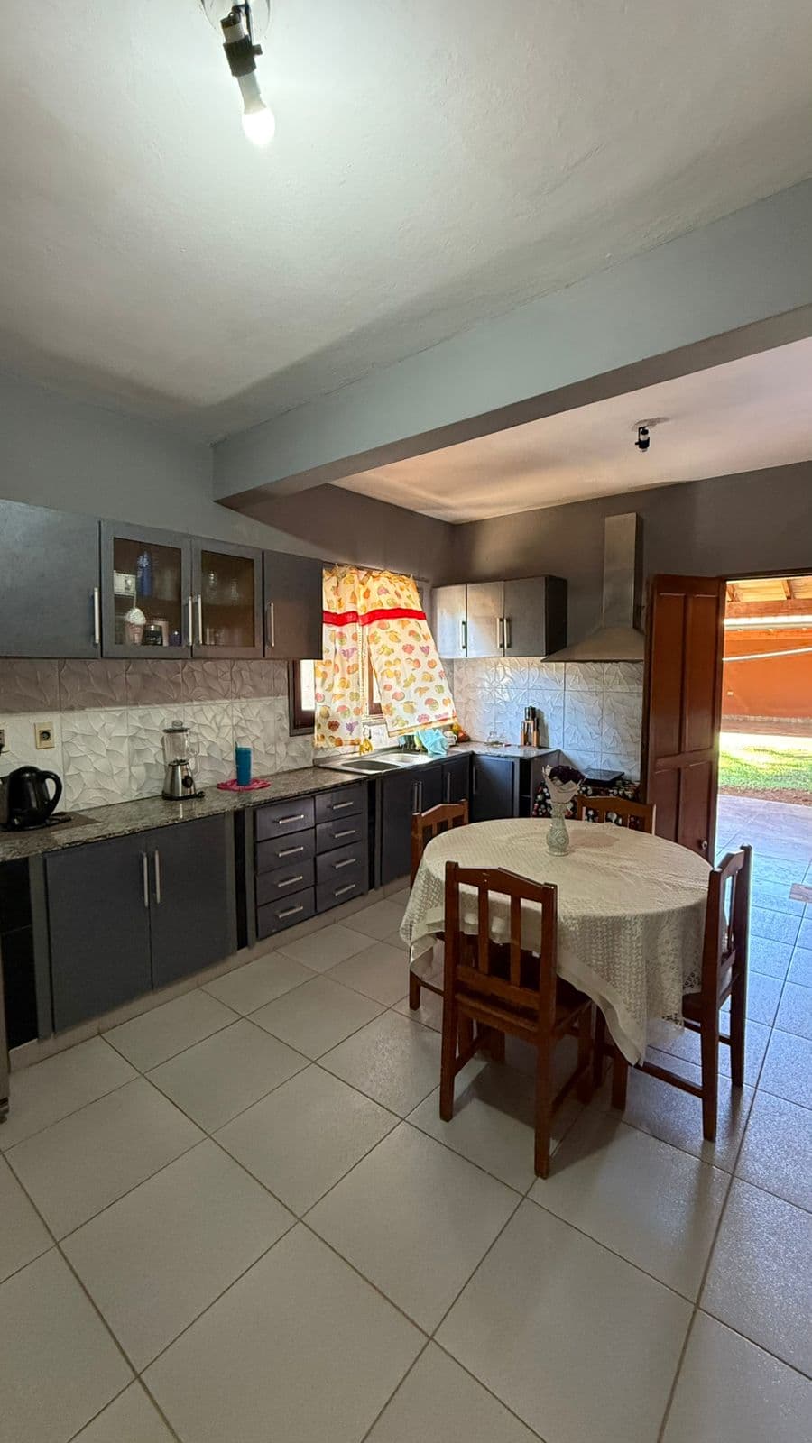 CASA EN VENTA EN LAMBARÈ BARRIO SAN ANTONIO – 2