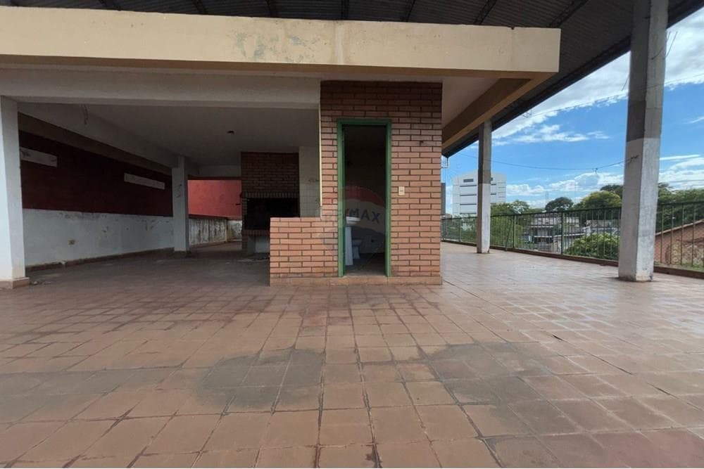 "Alquilo Edificio c/Depósito en Zona Comercial!!!" – 2