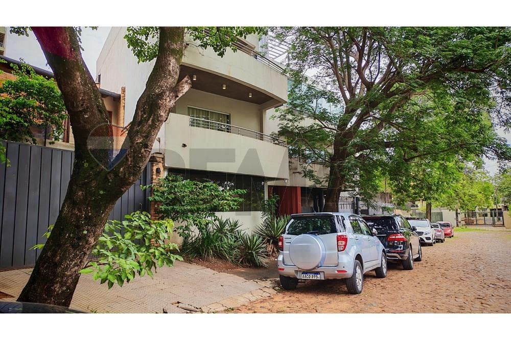 Dpto. 1 d. - Las Lomas: 64 m² en PB c/cochera – 3