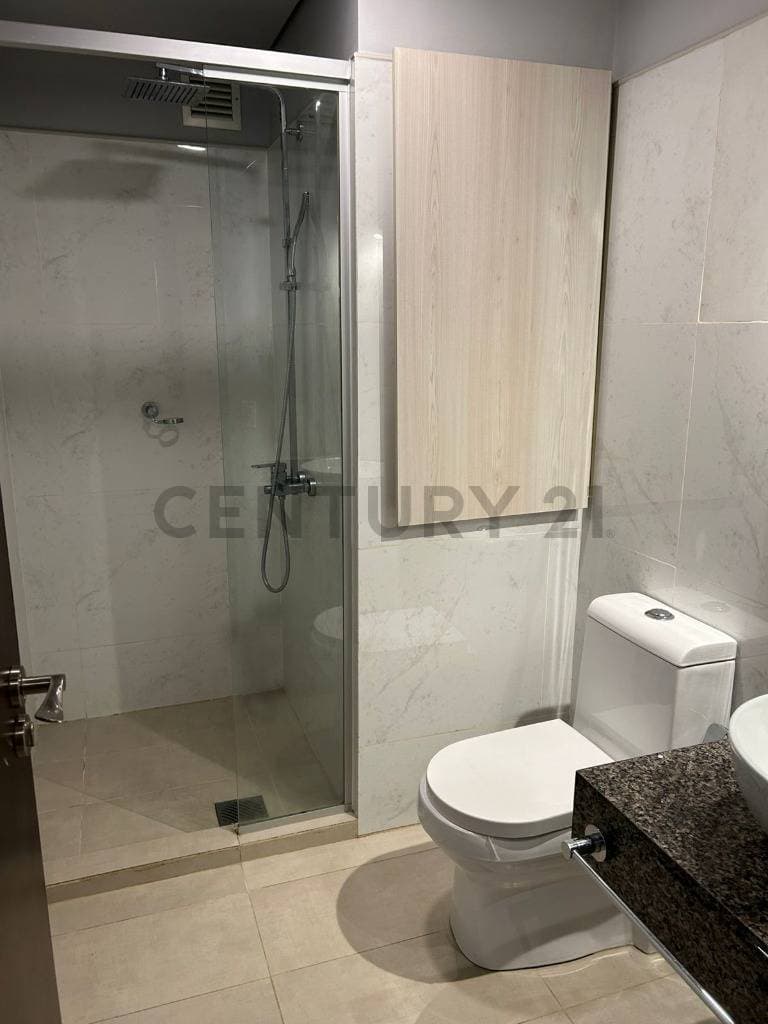 Alquiler Vivienda U Oficina A 200 Mtrs. De Shopping Del Sol