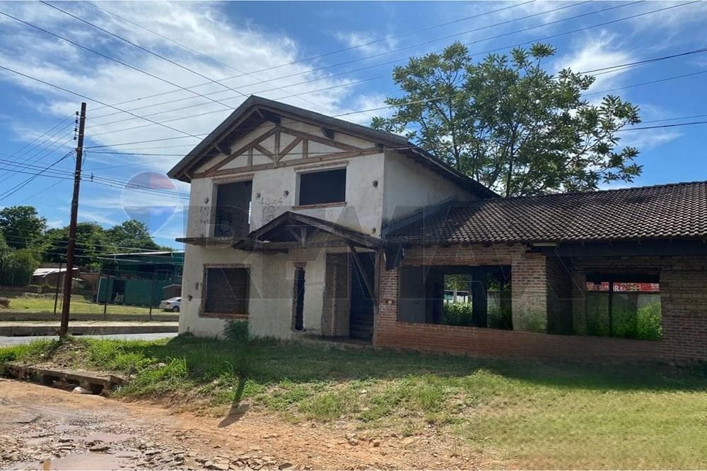 VENDO TERRENO EN ESQUINA SOBRE LAGUNA GRANDE – 3