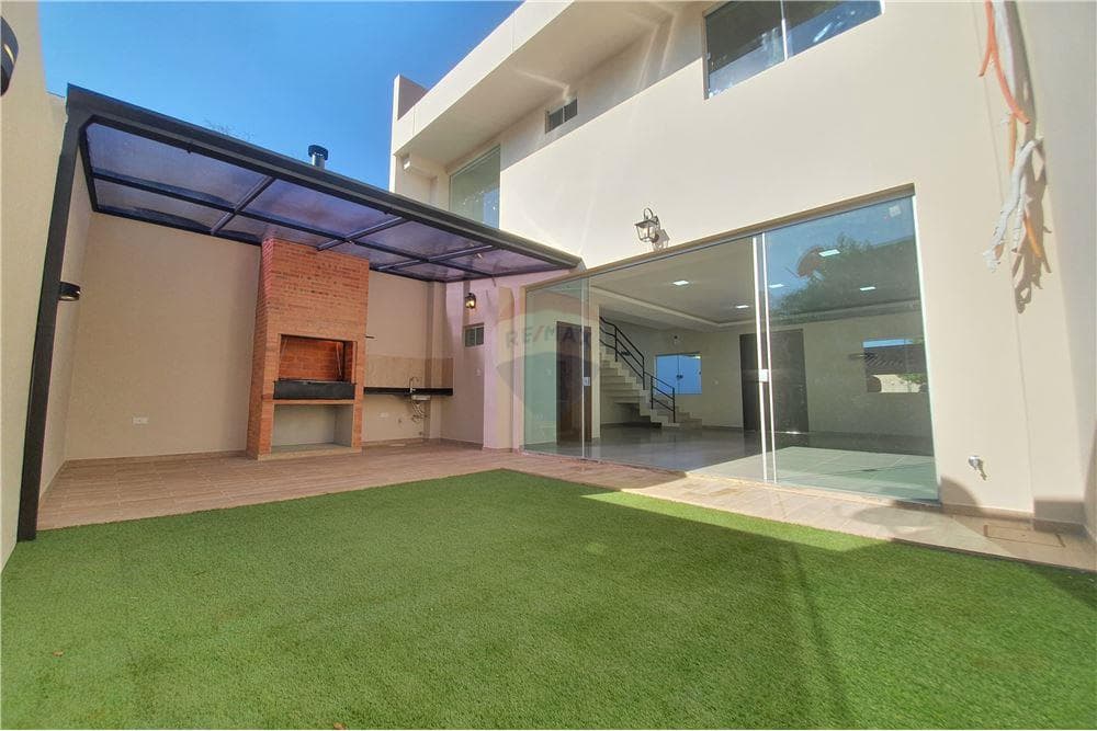 ALQUILO AMPLIO DÚPLEX A ESTRENAR EN LAURELTY, LUQUE – 3