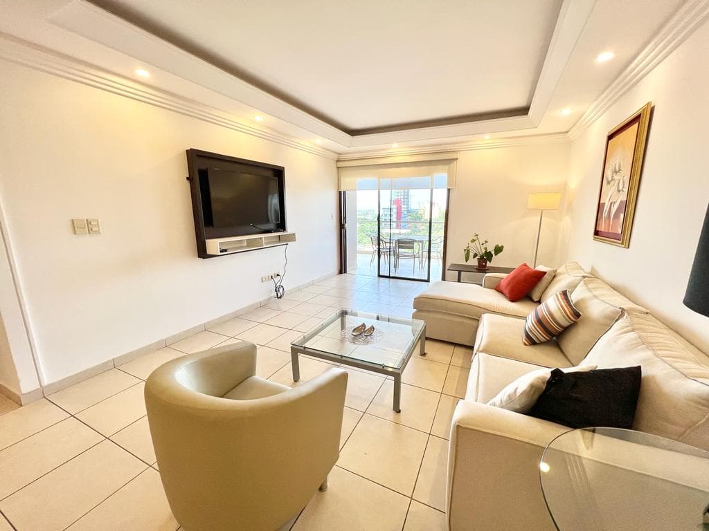 En Alquiler Departamento De 3 Habitaciones En Barrio Carmelitas A123-