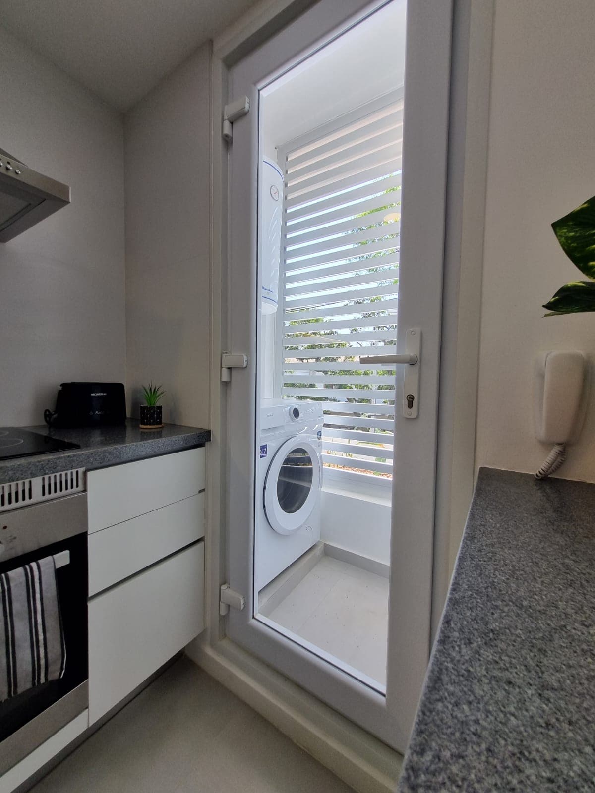 ALQUILO DEPARTAMENTO DE UN DORMITORIO AVDA SANTA TERESA BARRIO HERRERA – 3
