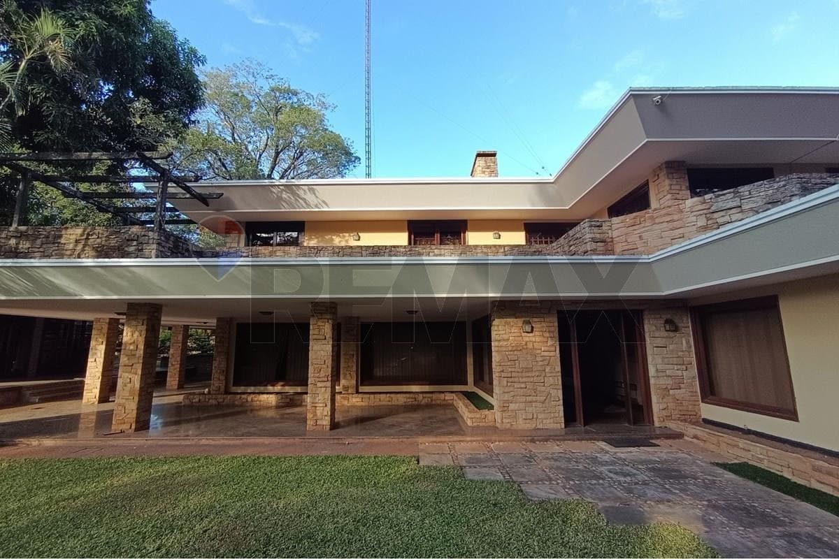 Exclusiva residencia premium en Esquina Barrio Felicidad, Lambaré – 3