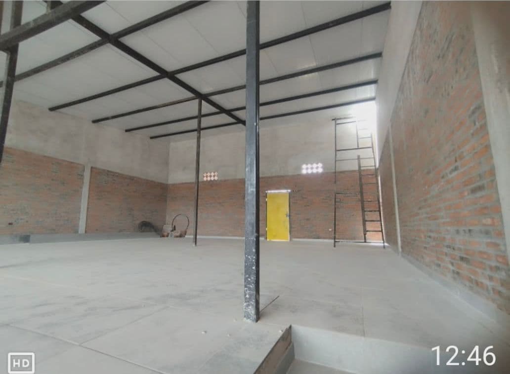 ALQUILO TINGLADO / SHOWROOM A ESTRENAR – SOBRE RUTA LUQUE – SAN LORENZO – 3