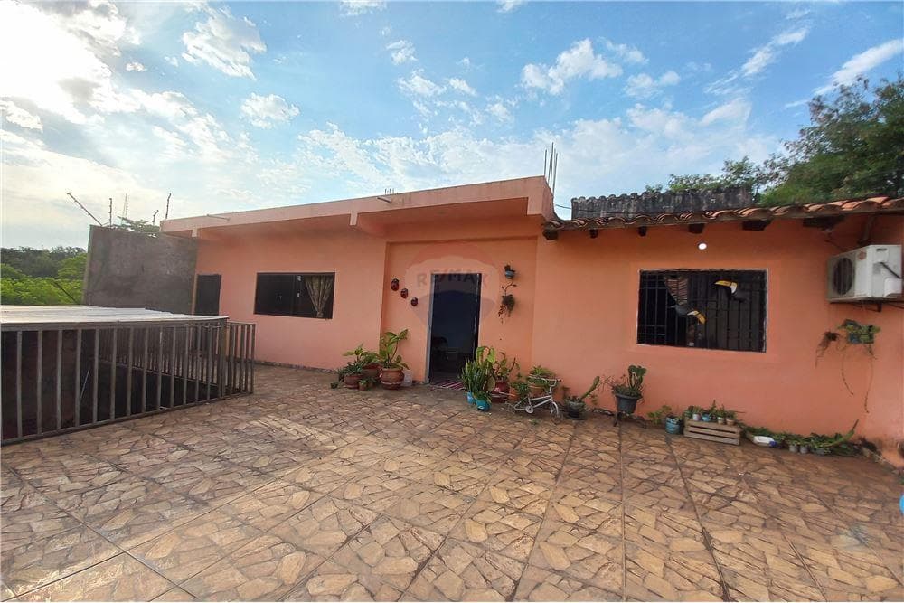 VENTA CASA EN FDO. DE LA MORA - ZONA SUR Pitiantuta