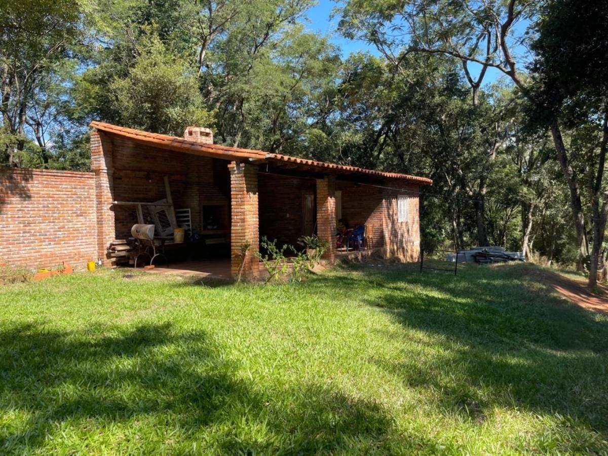 VENDO TERRENO EN TARUMANDY LUQUE – 2