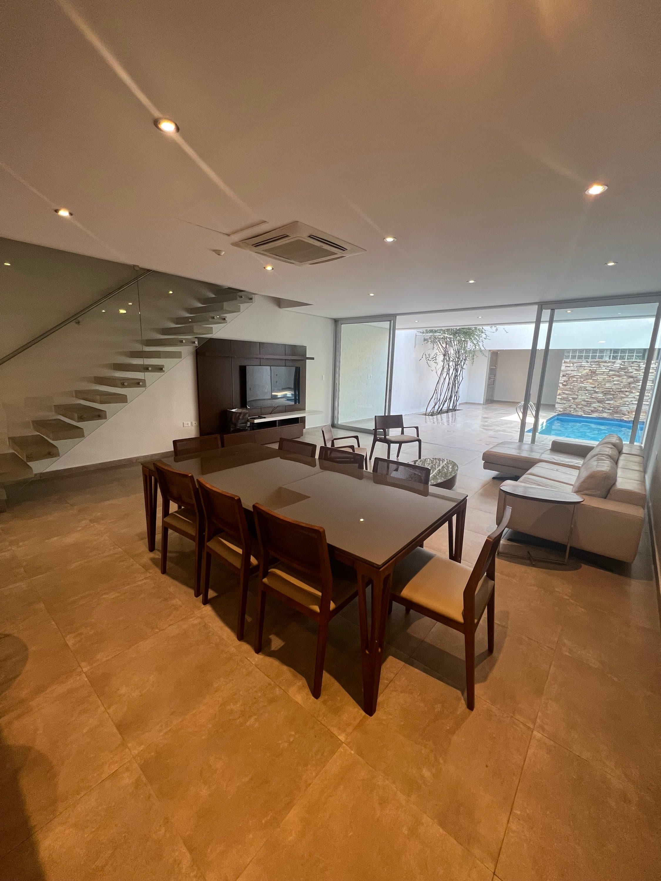 Alquilo Casa Pareada Minimalista Con 3 Suites Z.molas Lopez. – 2