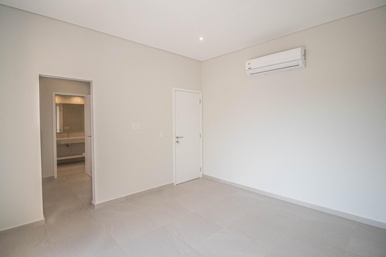 Alquilo Hermoso Duplex en Mburukuya – 3