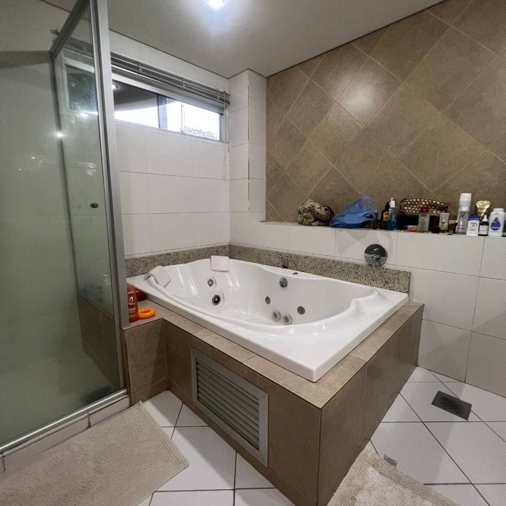 VENDO IMPONENTE DEPARTAMENTO ZONA CARMELITAS – 3