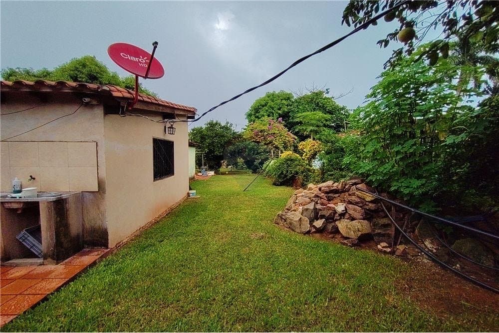 EN VENTA AMPLIO TERRENO EN EL CENTRO DE YPANE.. – 3