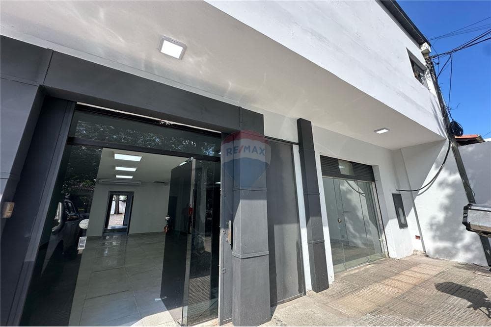 ALQUILO LOCAL COMERCIAL EN SAJONIA