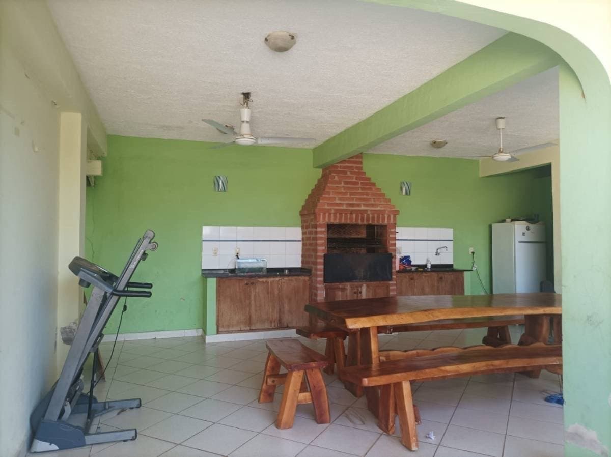 Casa en venta en Fernando de Mora a 2 cuadras de IPS Ingavi. – 3