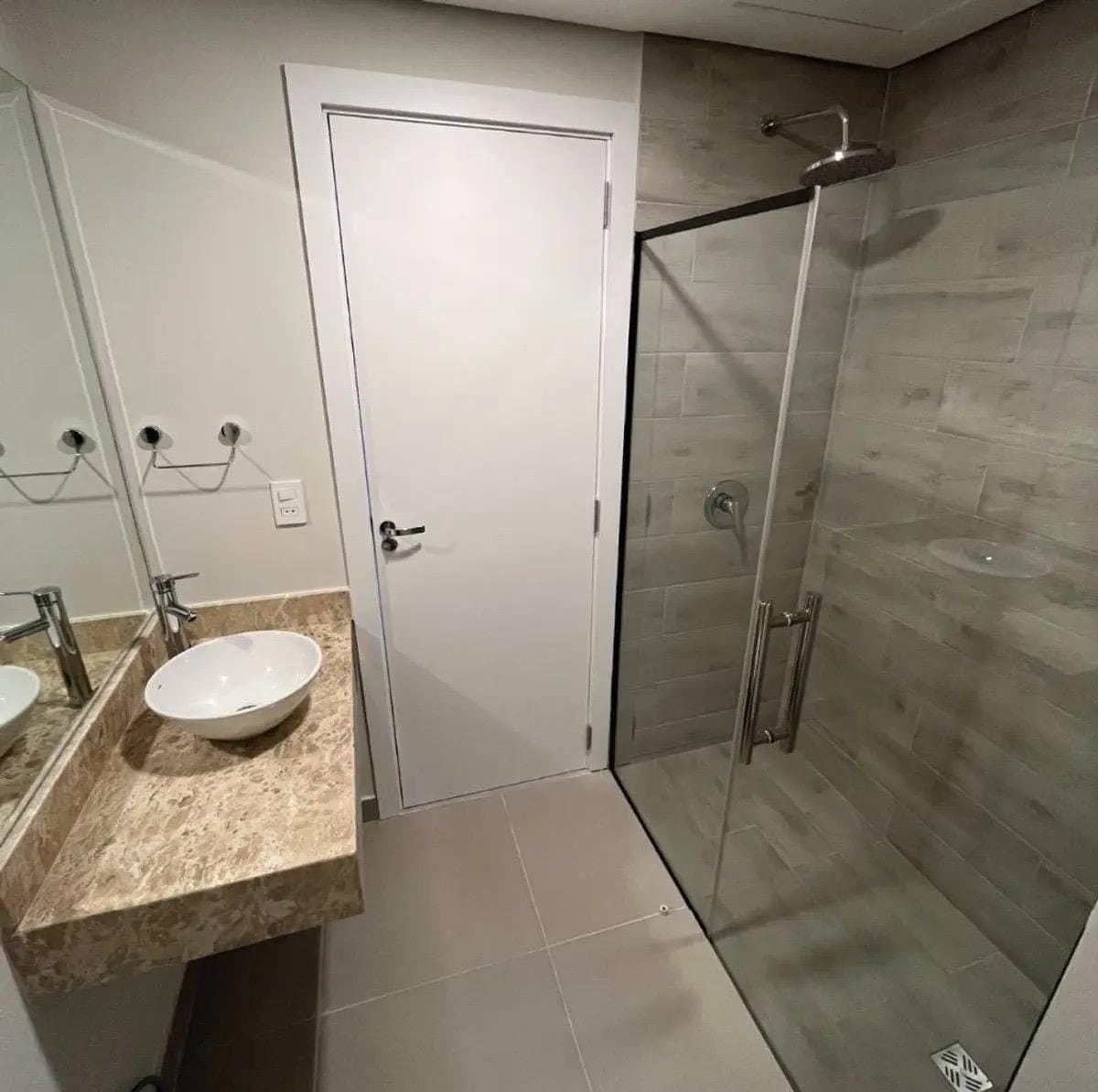 VENDO DEPARTAMENTO CON RENTA ACTIVA. ZUBA IV – 3