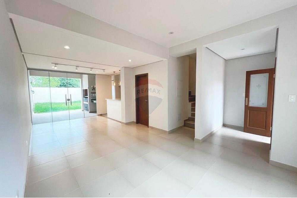 DUPLEX SOBRE LA AVDA DEL YACHT EN VENTA – 2