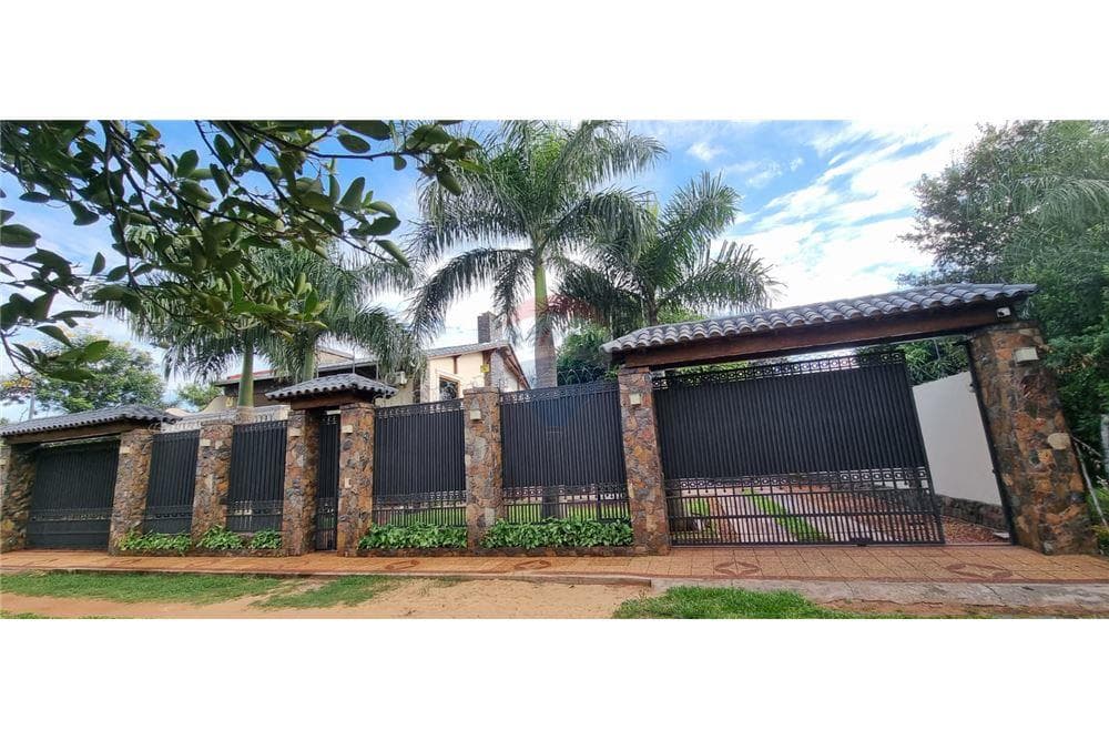 Residencia amplia de 2 plantas - Ñemby, Paraguay – 2
