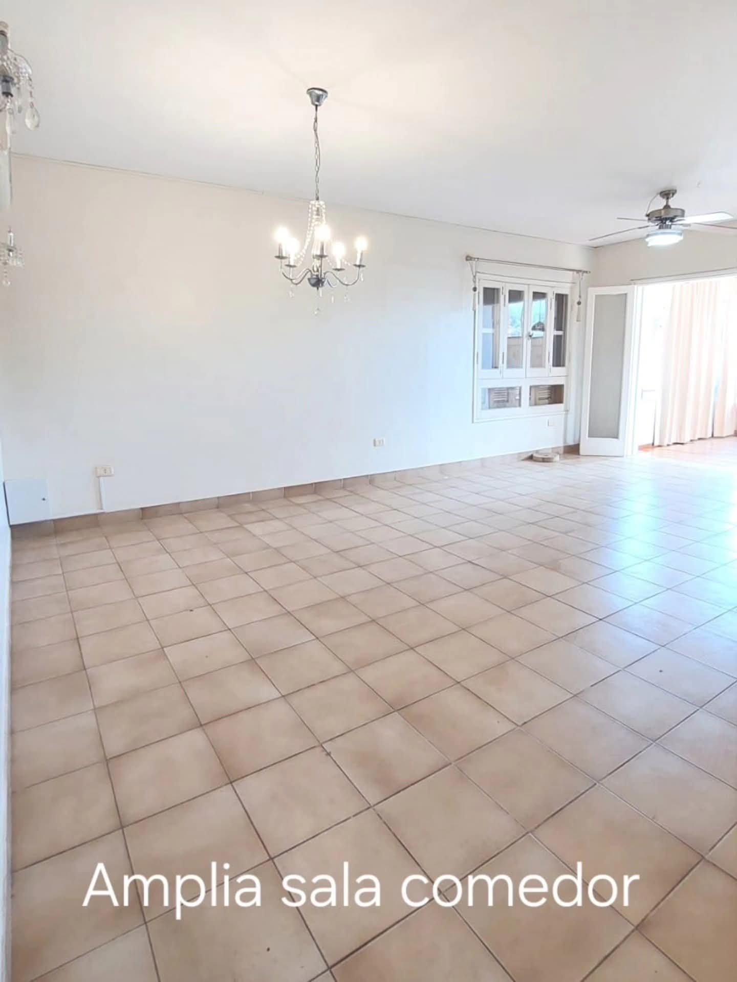 VENDO PISO COMPLETODE 180 M2 EN EL BARRIO SAN ROQUE A PASOS DE LAS MERCEDES A SOLO USD 750 EL M2 CON RENTA ACTIVA – 2