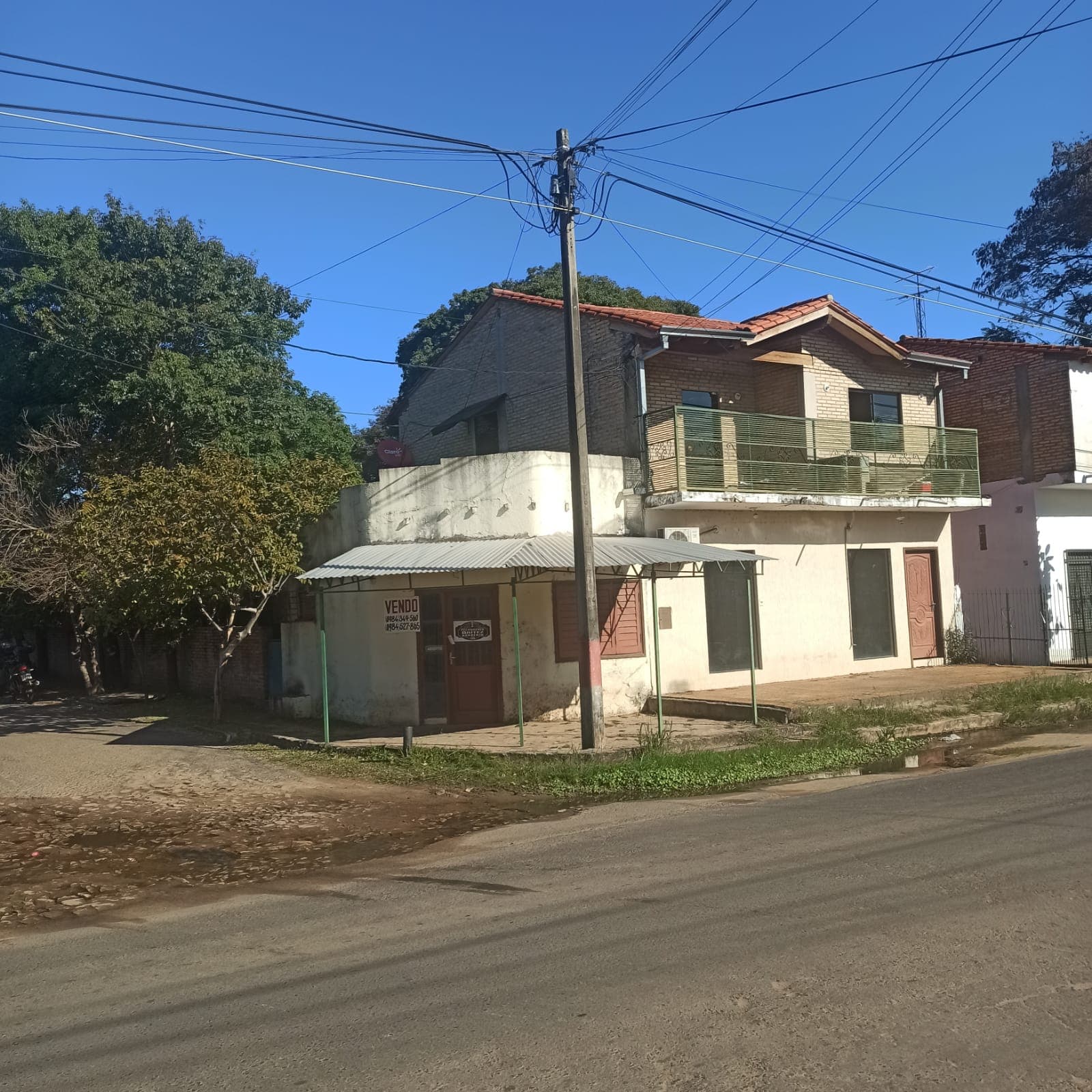 Casa Oportunidad única En Limpio – Barrio San Francisco. – 2