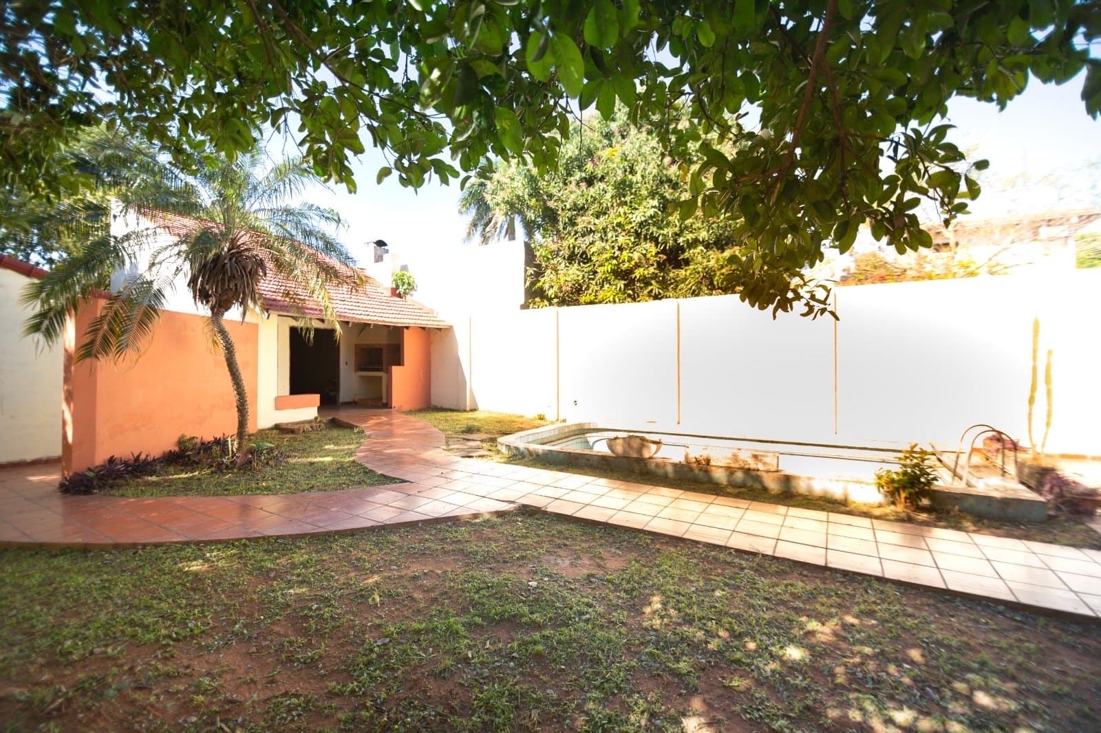 Vendo solida casa a reciclar o remodelar en Bo. Jara – 3