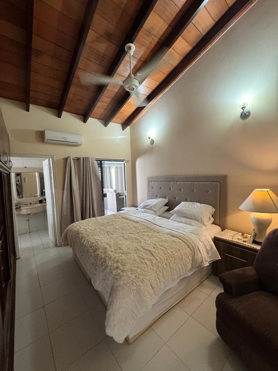 Vendo casa a remodelar o reciclar Zona LUMEN – 3
