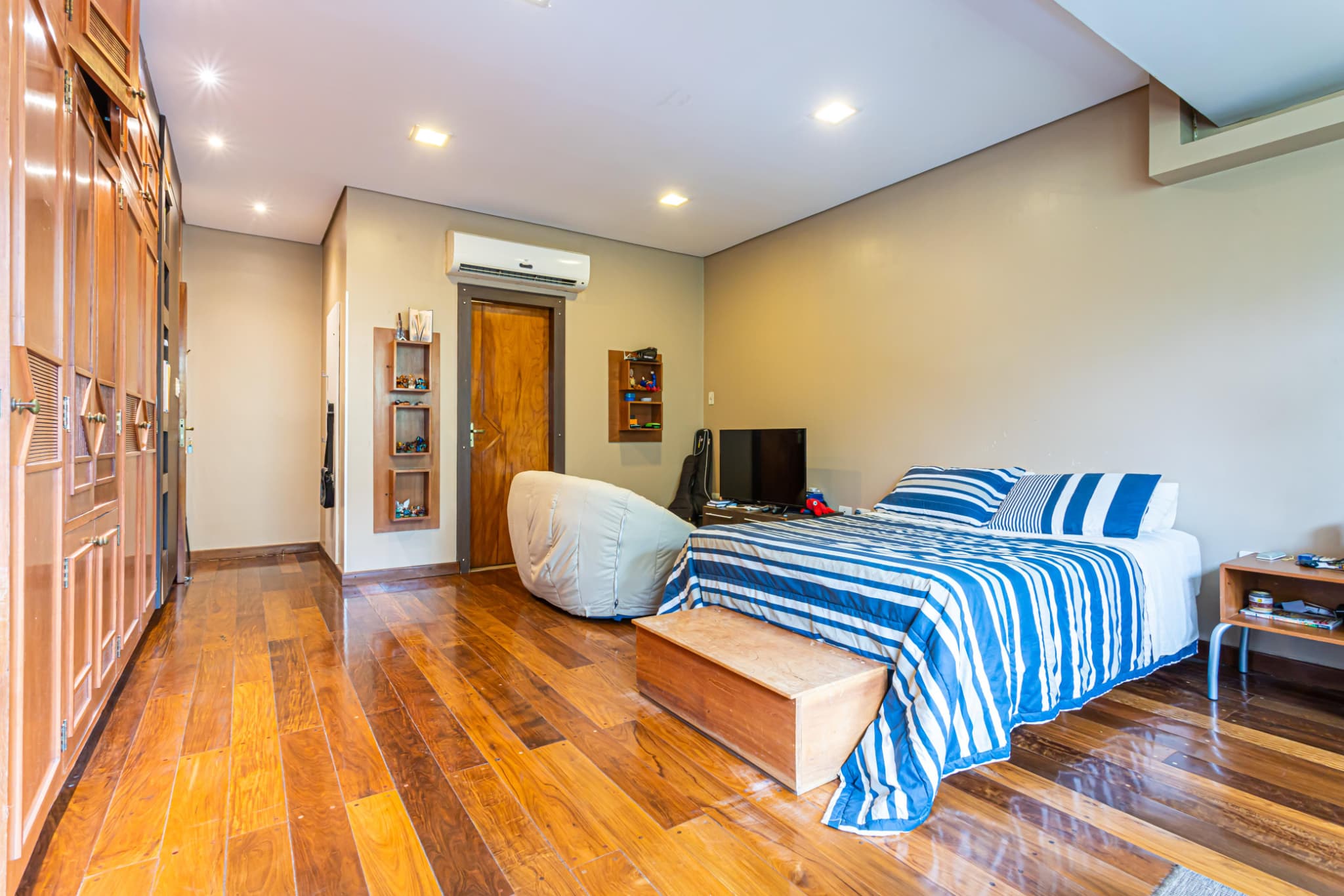 Residencia De Lujo - Barrio El Dorado. – 2