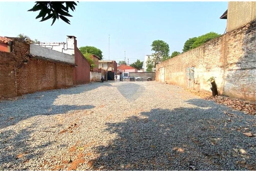 Terreno de 813m2 sobre Eusebio Lilio – 2