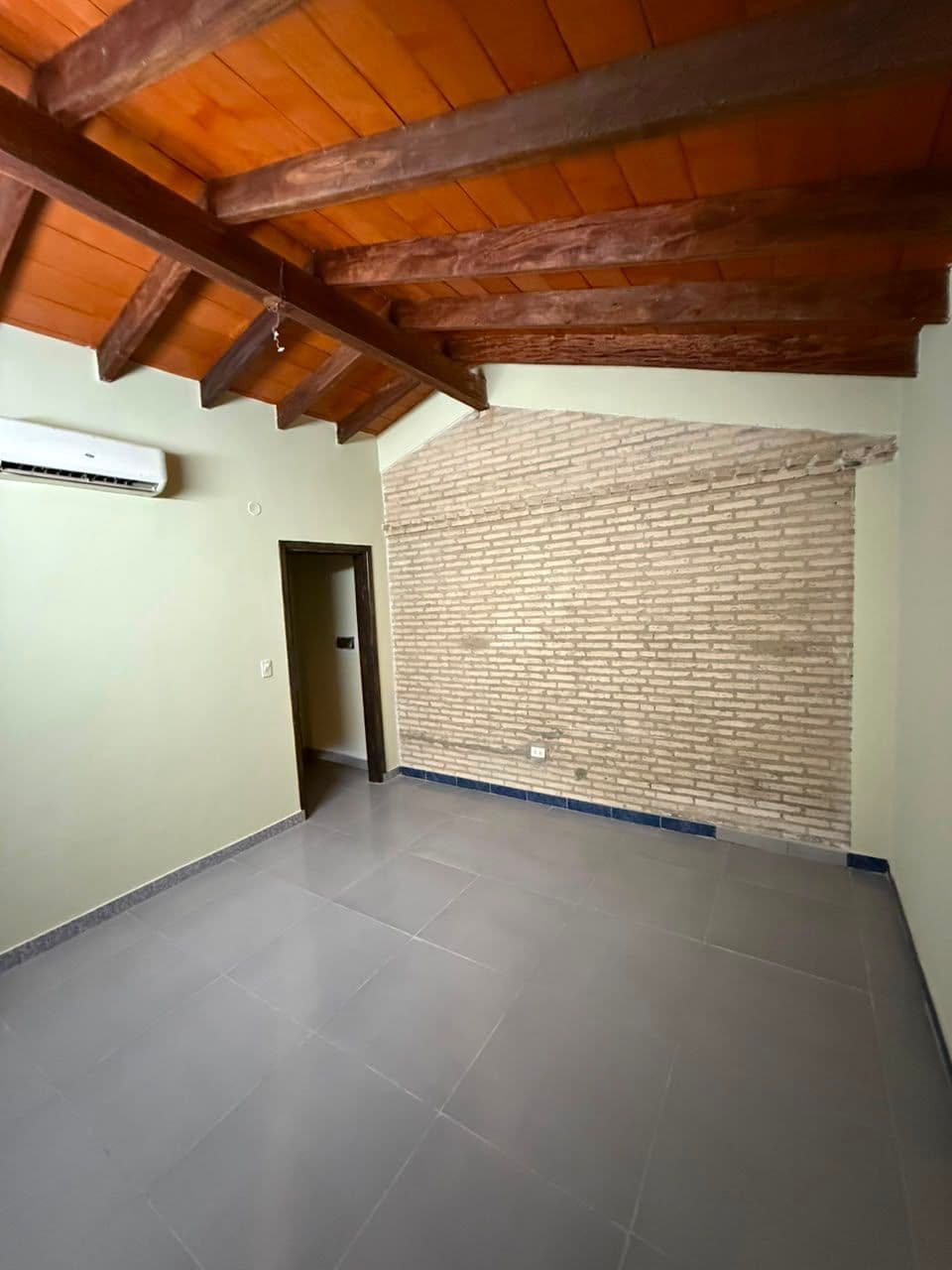 ALQUILO DUPLEX EN FERNANDO DE LA MORA ZONA SUR – 3