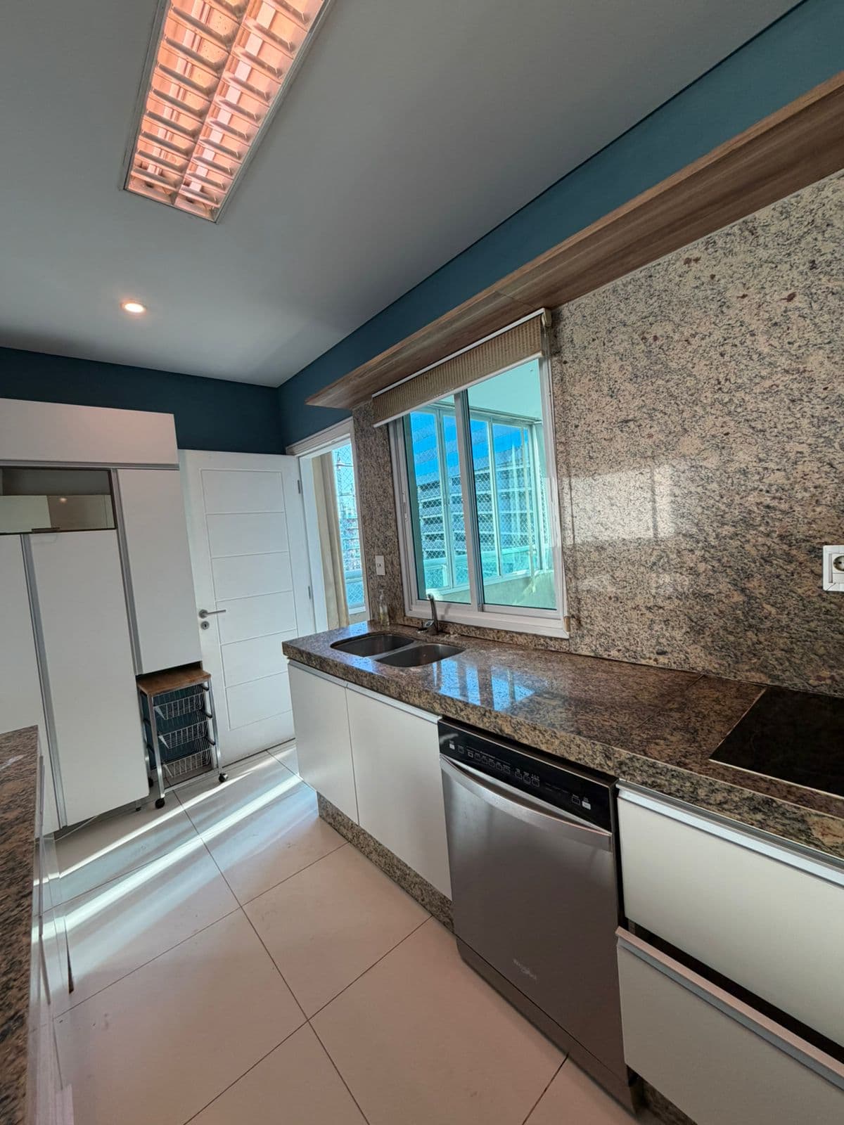 3.100 USD - AMPLIO DPTO. - AV. STA TERESA! – 3
