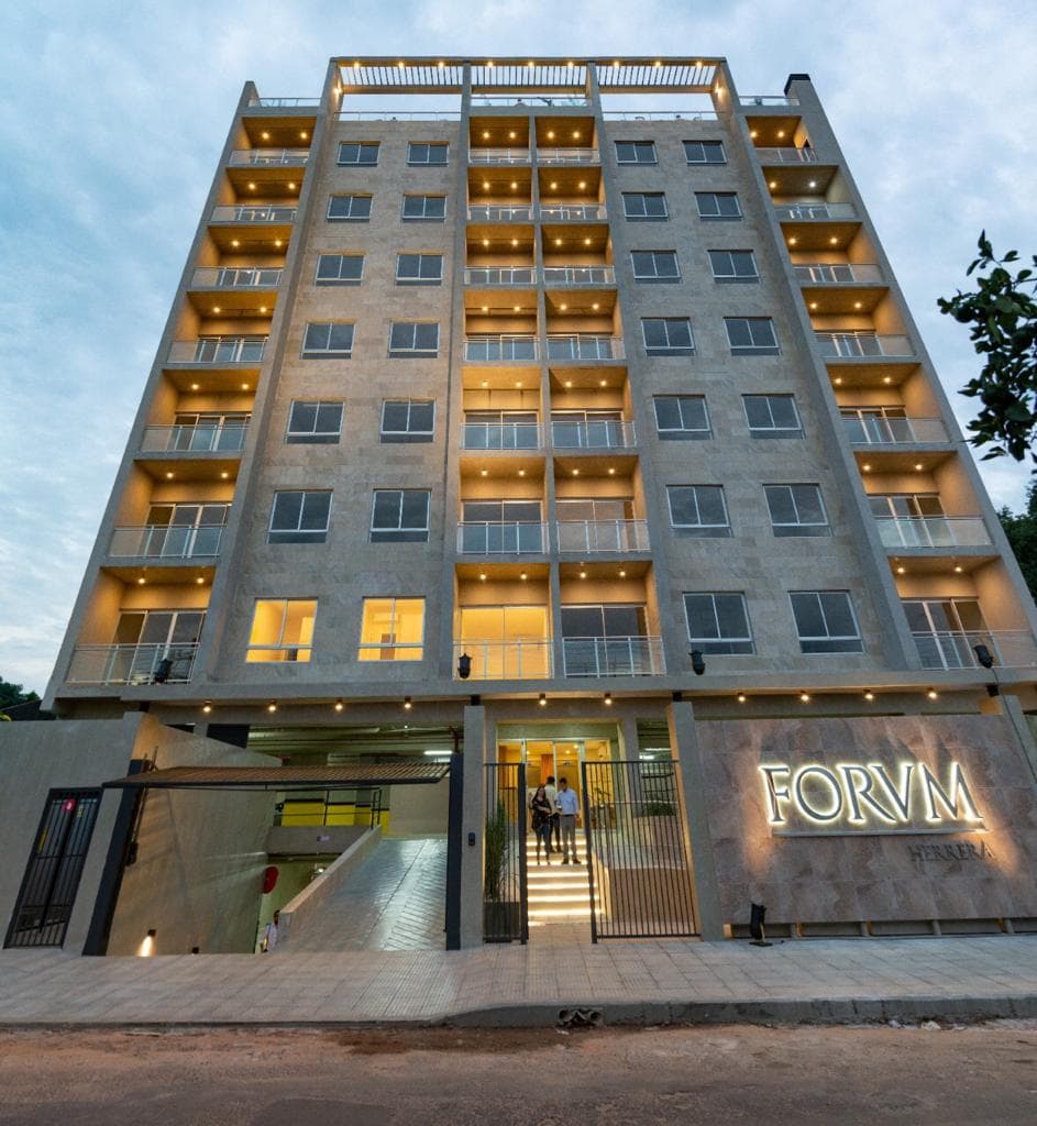Departamento de 1 Dormitorio en Venta en Edificio Forum Herrera: Ubicación Privilegiada.