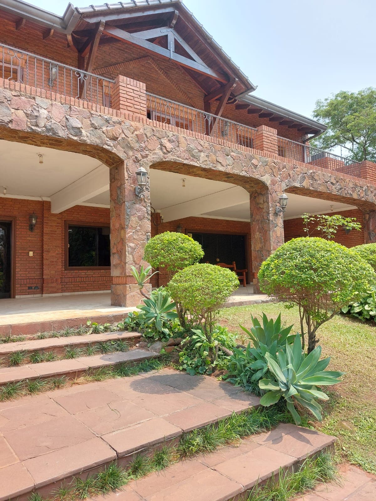 ¡ESPECTACULAR CASA EN ALQUILER VILLA MORRA! – 2