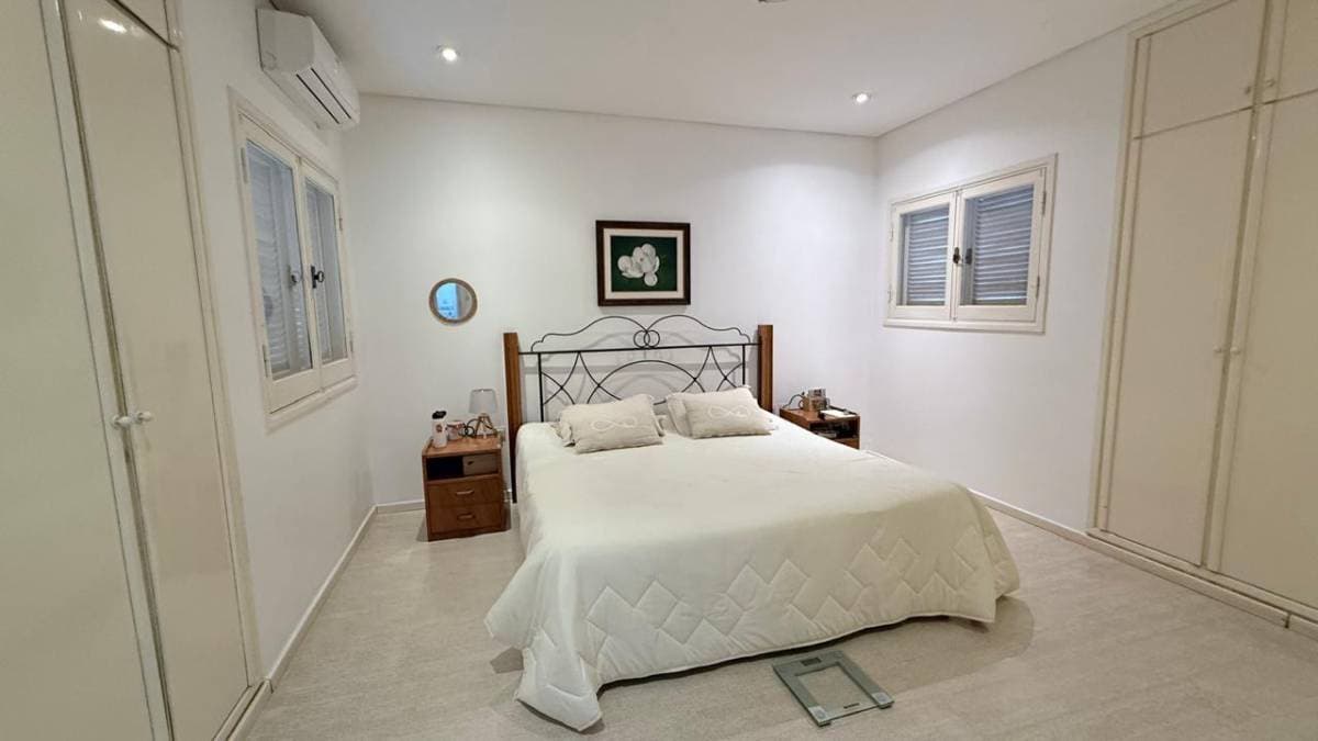 Residencia en Paseo Lomas Verdes – Parques del Yacht - Lambare – 3
