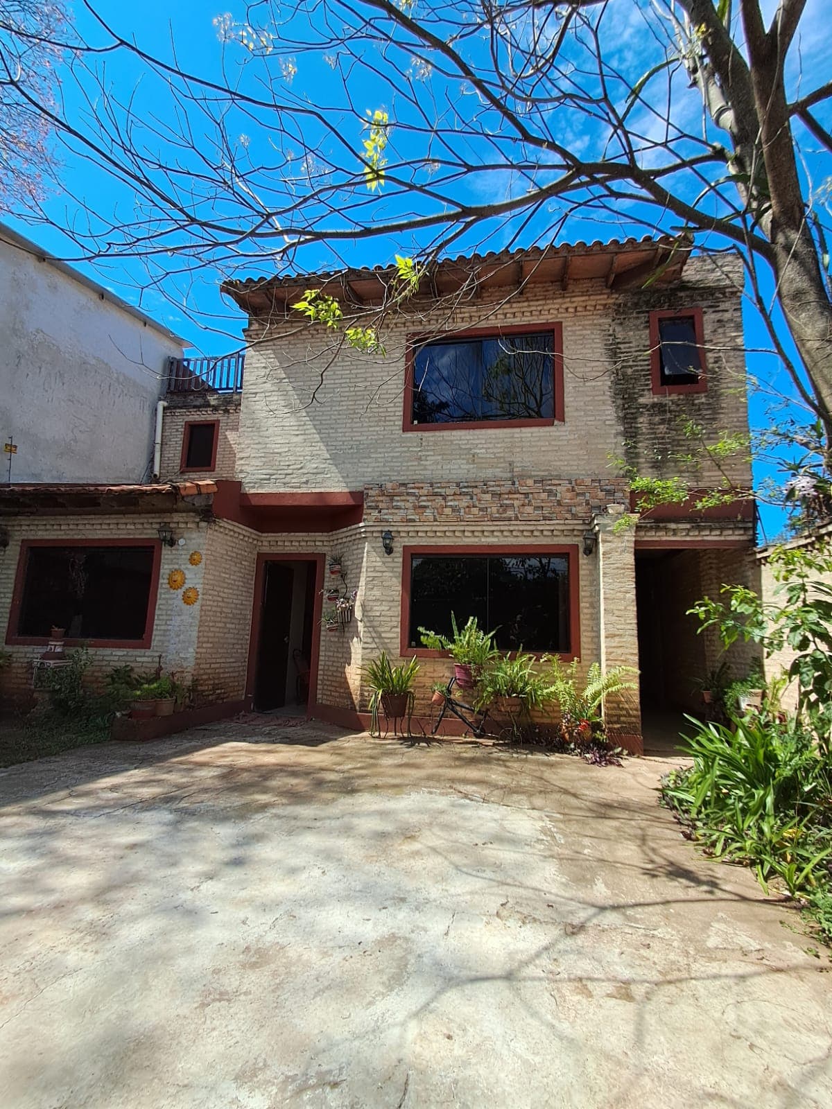 CASA EN VENTA EN FERNANDO DE LA MORA ZONA SUR – 2