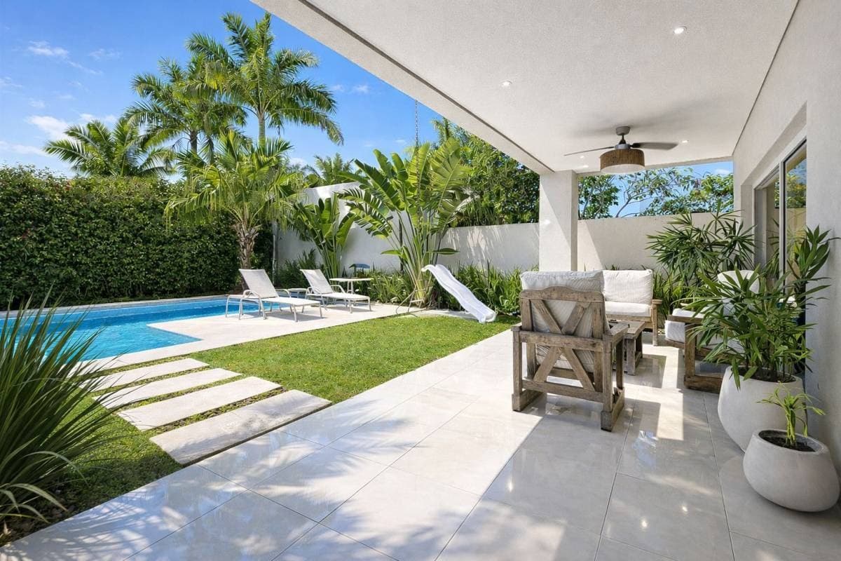 RESIDENCIA EN COUNTRY MONTESOL – 3