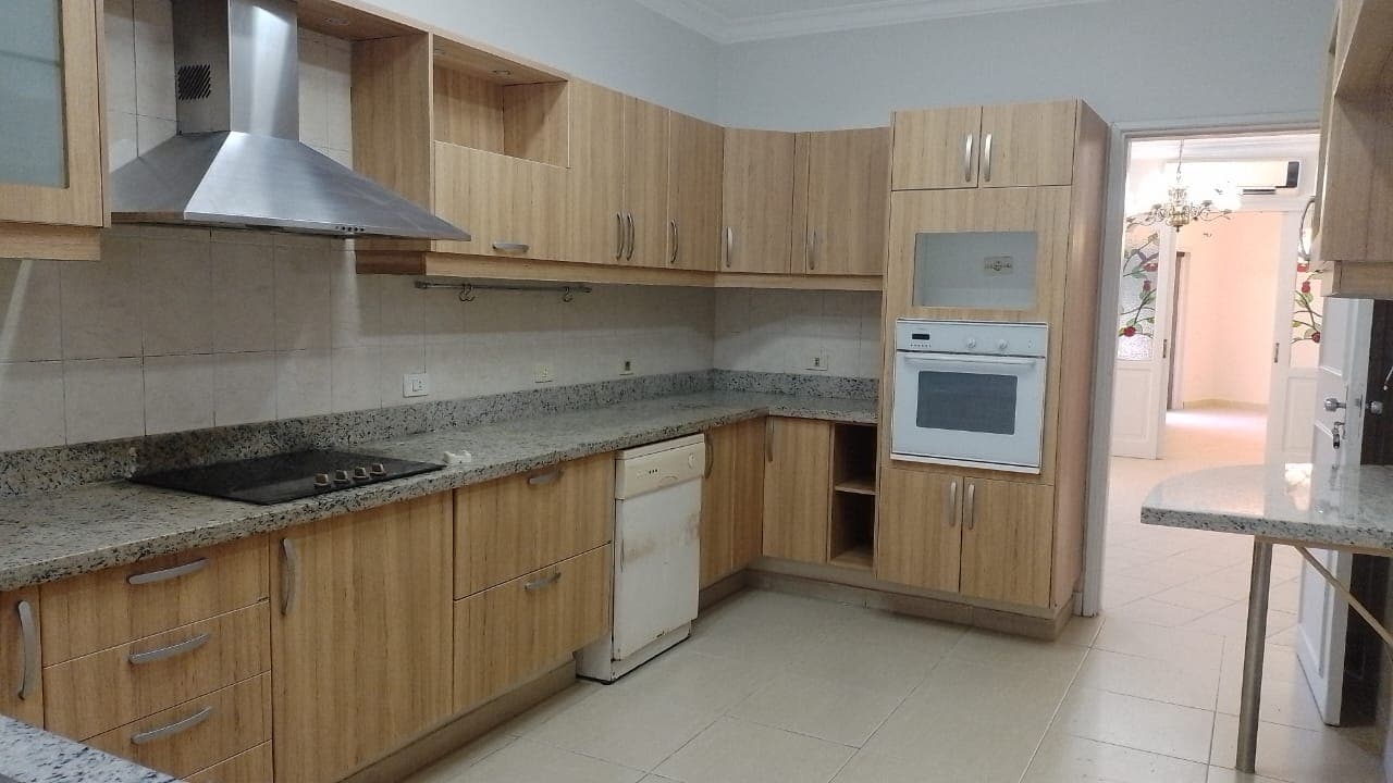 Amplia Casa En Barrio Las Lomas Asunción – 3