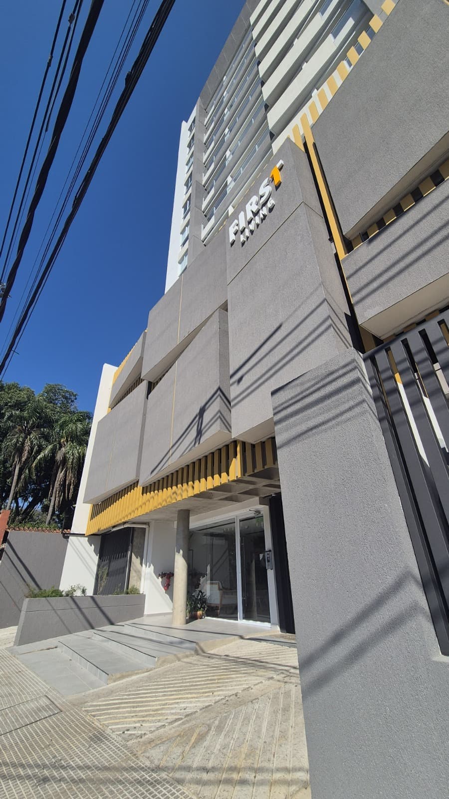 ALQUILO DEPARTAMENTO EN EDIFICIO FIRST LIVING