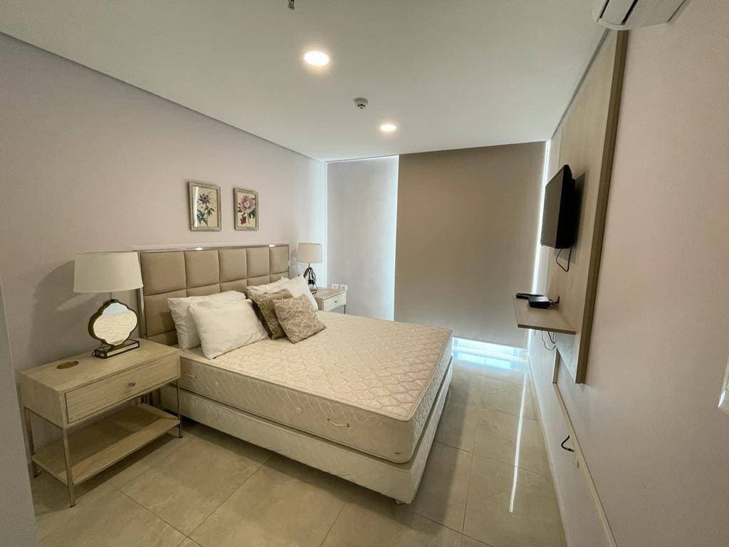 En Alquiler Departamento Amoblado en Edificio Ancora – 2