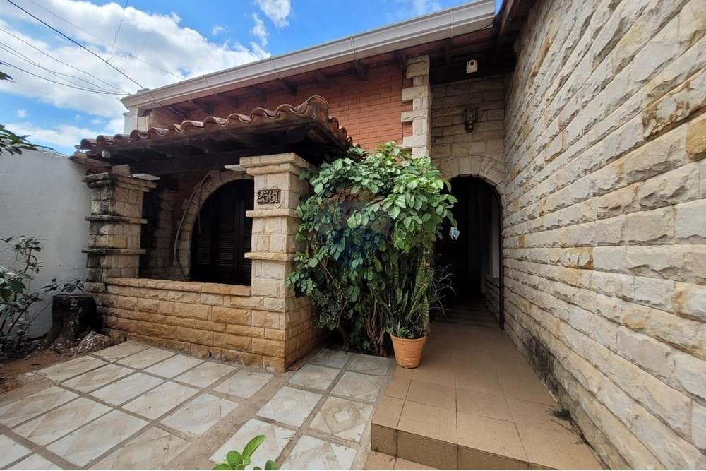 ALQUILO AMPLIA RESIDENCIA EN SAN VICENTE – 2
