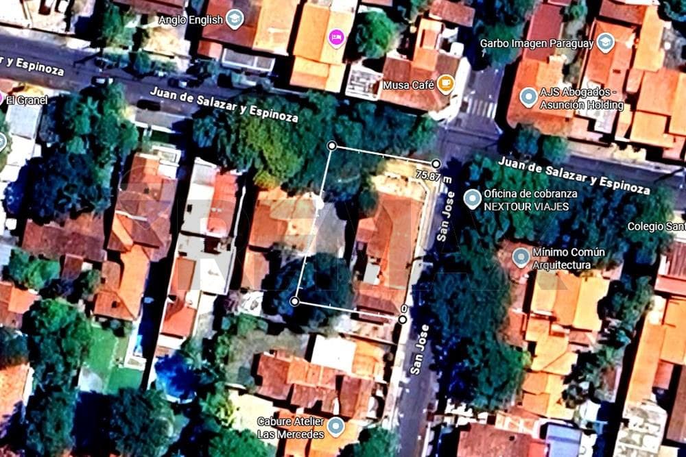 VENDO Terreno en esquina de 909m² en Las Mercedes, – 2
