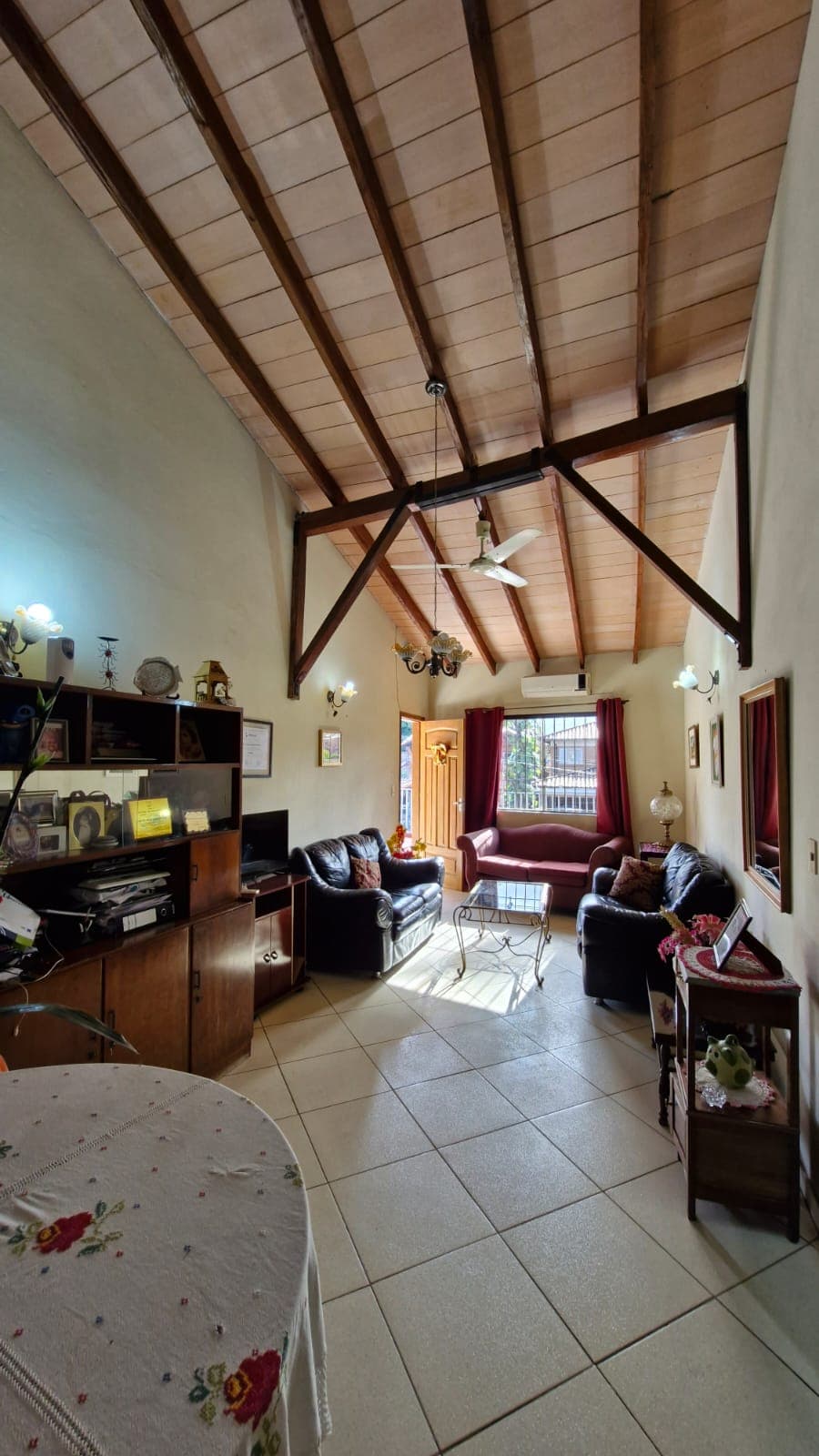 ¡Casa a refaccionar o terreno a metros de Lillo! Barrio San Cristobal – 3