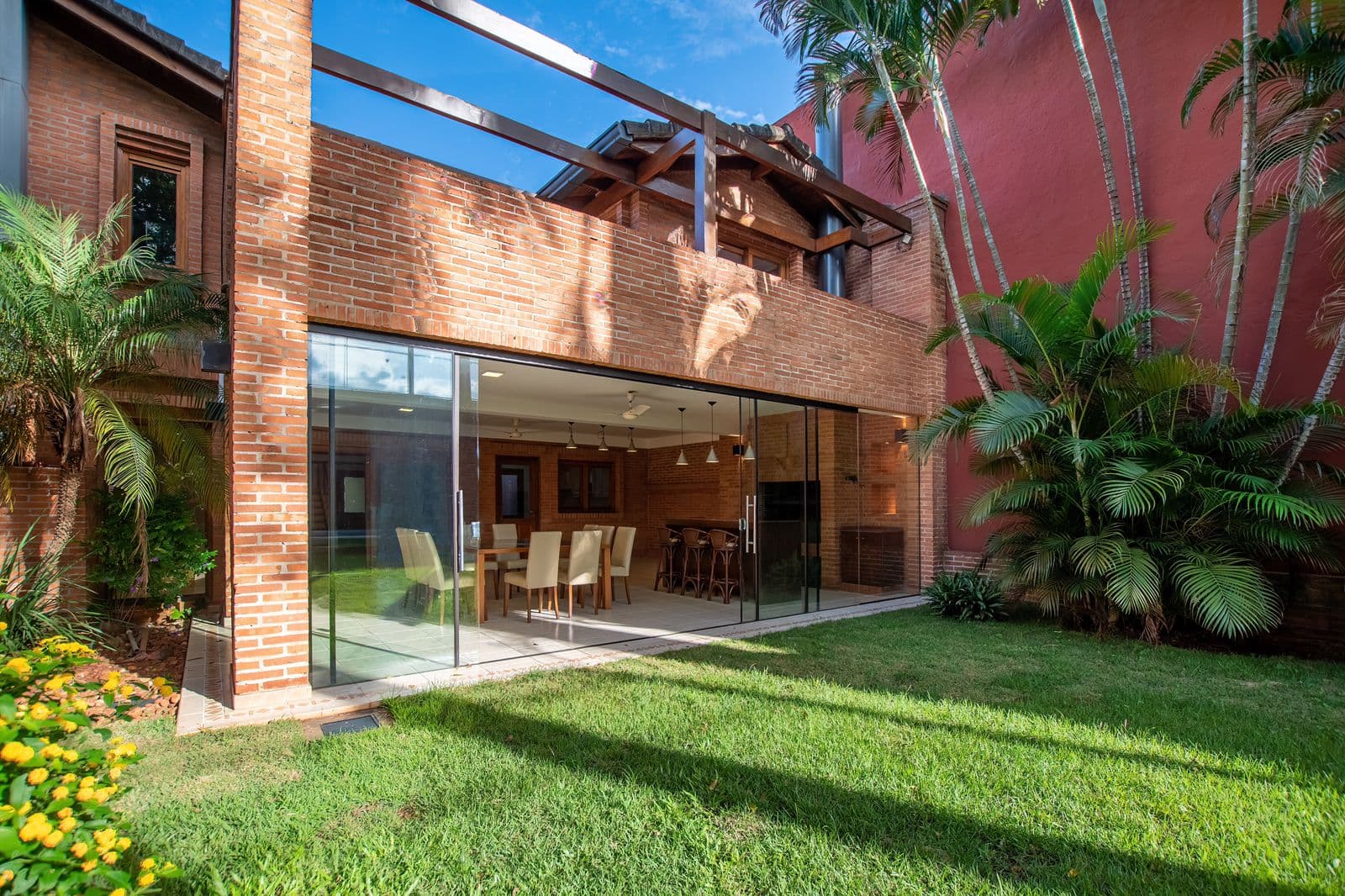 Barrio Cerrado Las Piedras Luque En Venta Hermosa Residencia. – 2