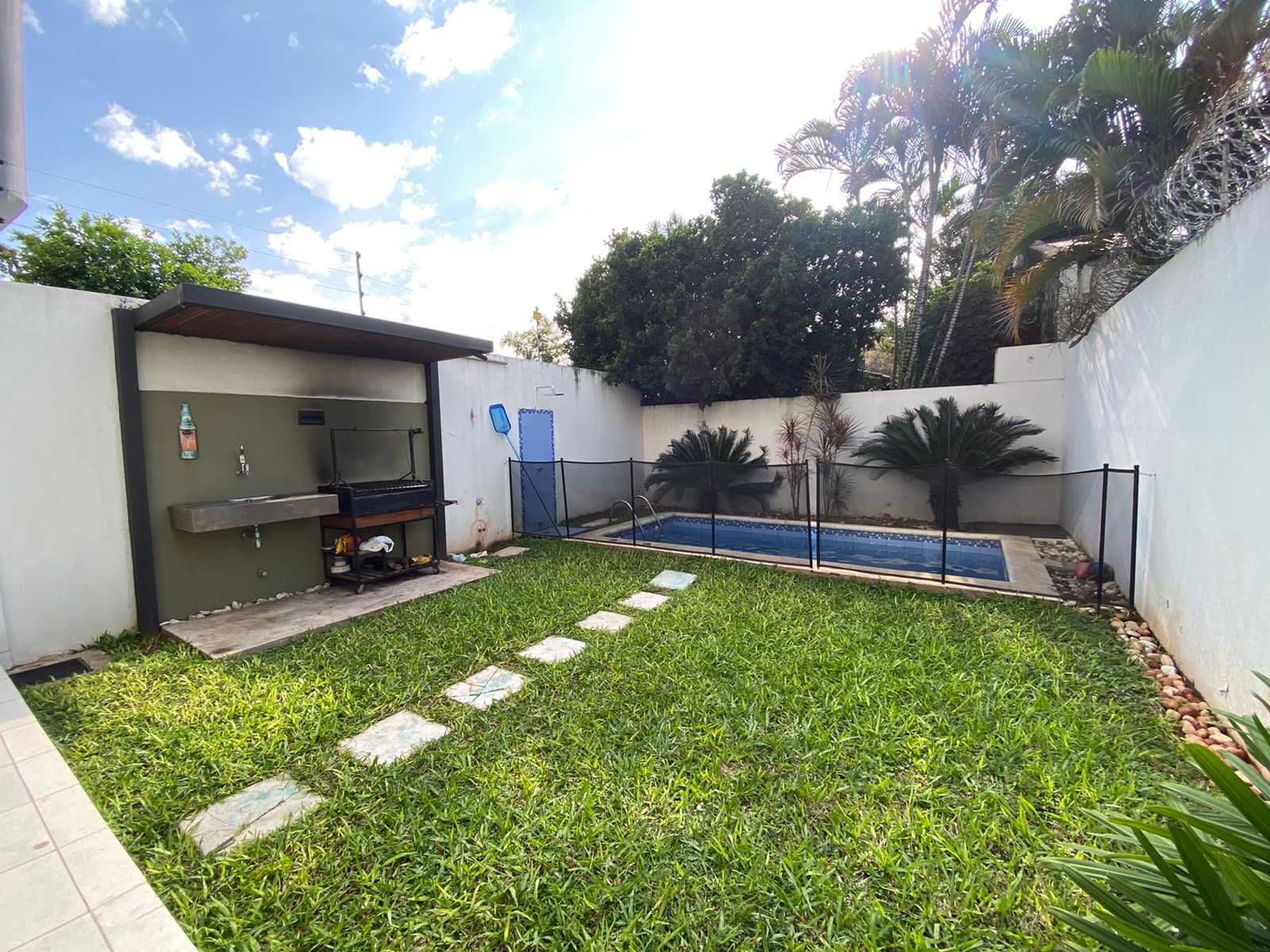 DÚPLEX MINIMALISTA MBURUCUYA – 2