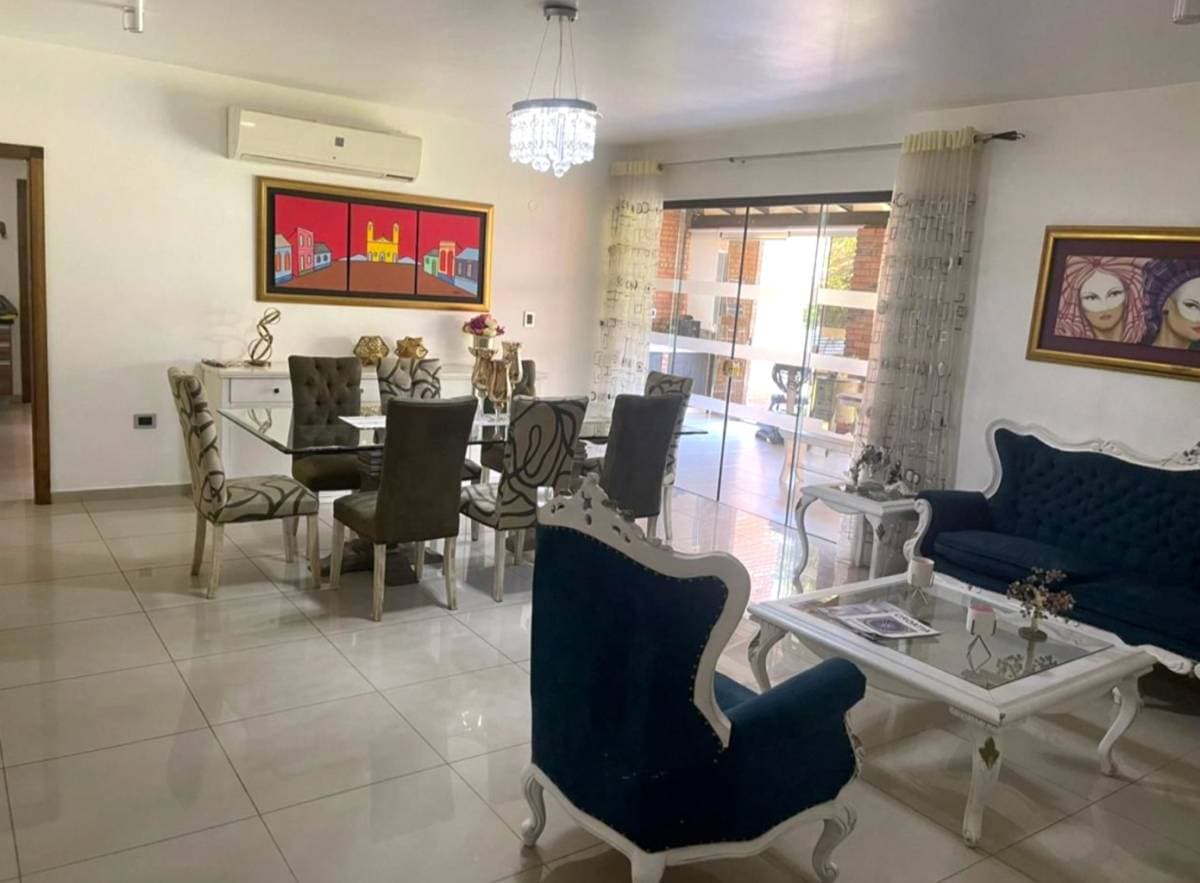 VENTA HERMOSA Y AMPLIA RESIDENCIA - BA. CERRADO PLAZA LOS MANGOS - LAMBARÉ – 3