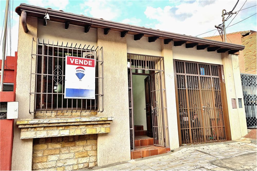 VENDO CASA PARA OFICINA EN CIUDAD NUEVA – 2
