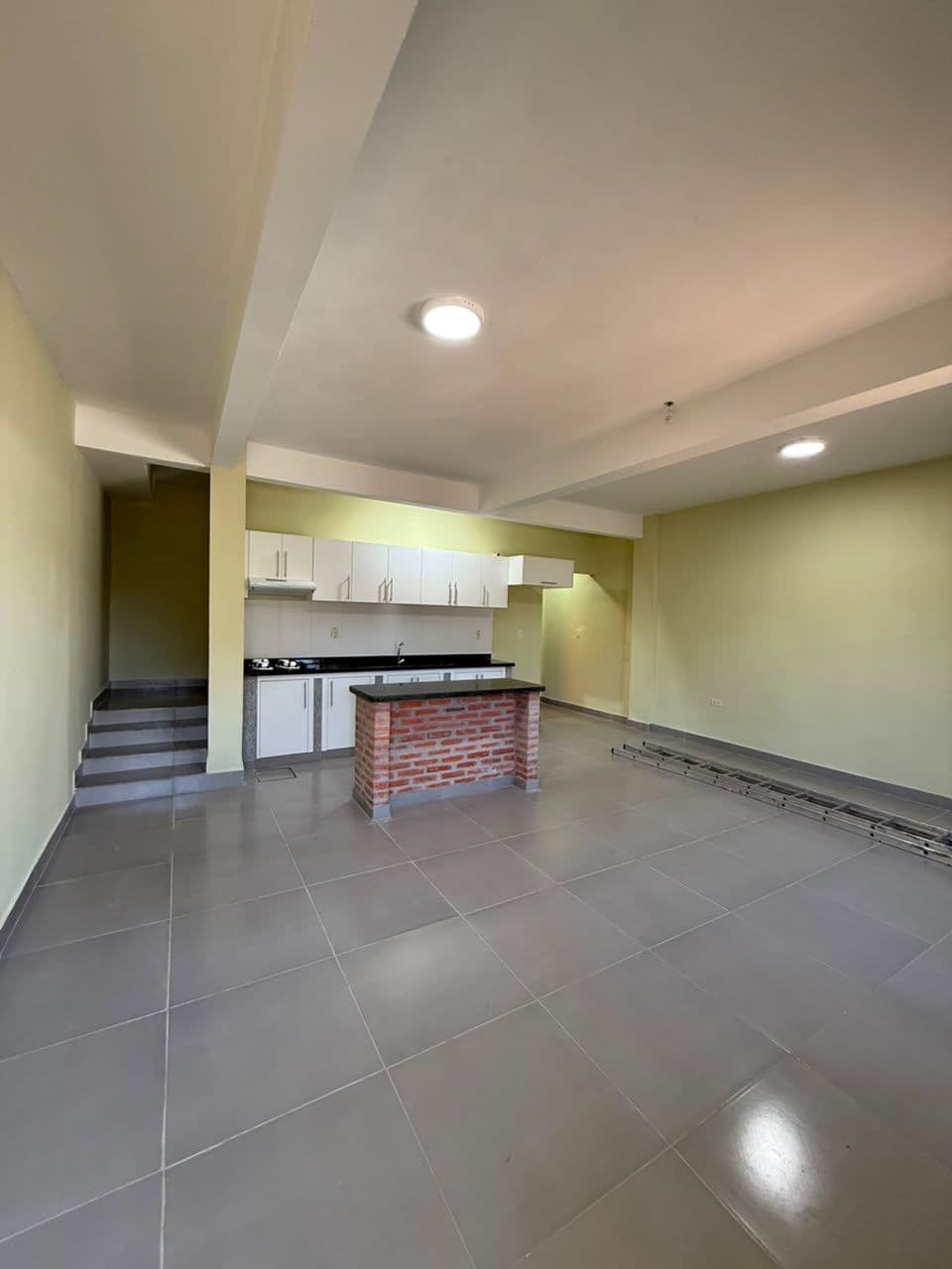 ALQUILO DUPLEX EN FERNANDO DE LA MORA ZONA SUR – 2